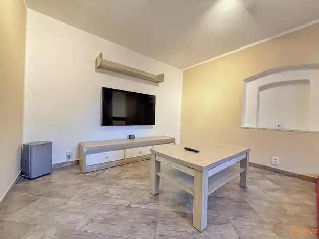 Pronájem bytu 2+1, Holubice, V Průhonu, 50 m2