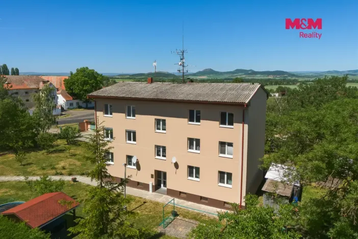 Prodej bytu 3+1, Slavětín, Nádražní, 64 m2
