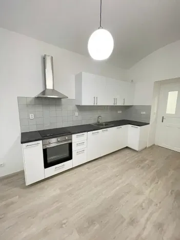 Pronájem bytu 3+kk, Praha - Vinohrady, Vinohradská, 90 m2