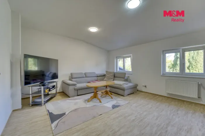 Prodej obchodního prostoru, Toužim, Plzeňská, 561 m2