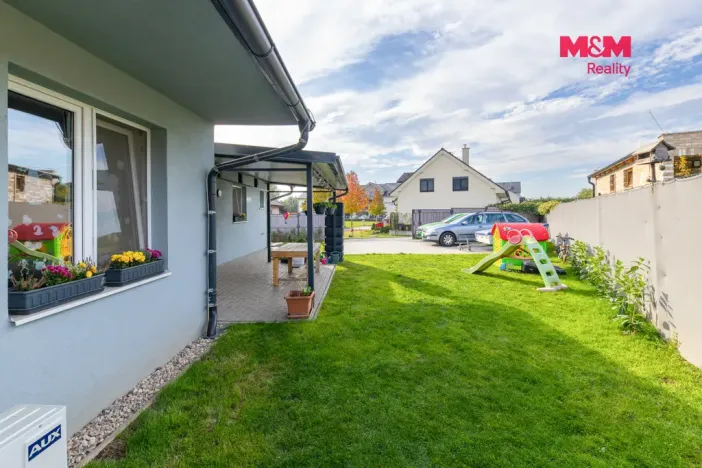 Prodej rodinného domu, Holubice, 114 m2