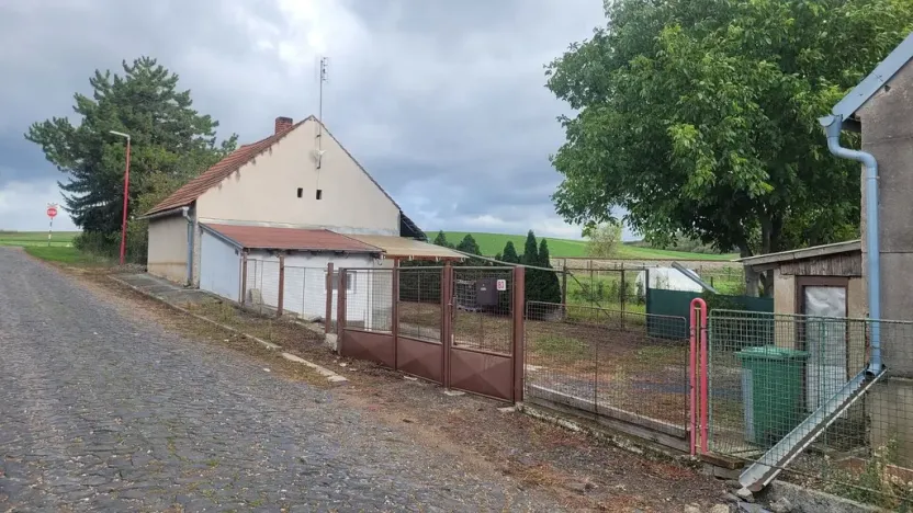 Prodej rodinného domu, Žabovřesky nad Ohří, Ke dráze, 80 m2