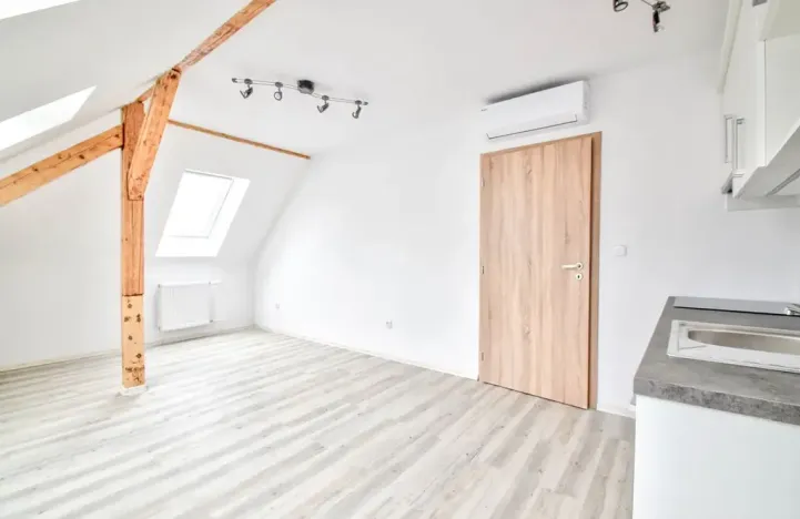 Pronájem bytu 2+kk, Olomouc, Pavelčákova, 45 m2