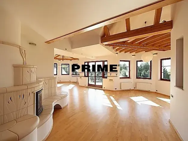 Pronájem kanceláře, Praha, Na cípu, 440 m2