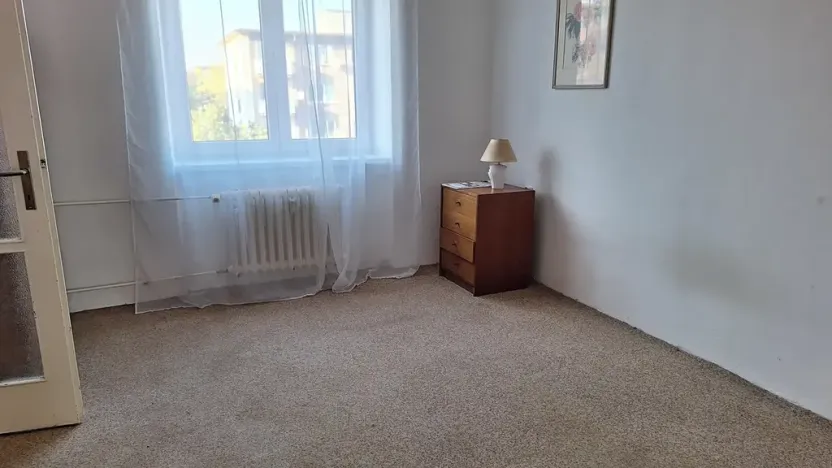 Pronájem bytu 2+1, Praha - Žižkov, Pod lipami, 55 m2