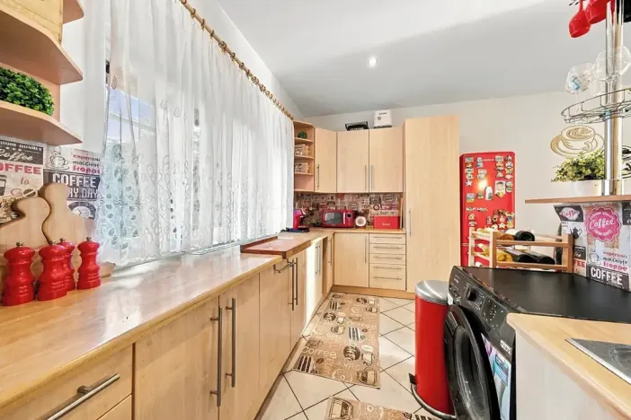 Prodej rodinného domu, Modlany, 108 m2