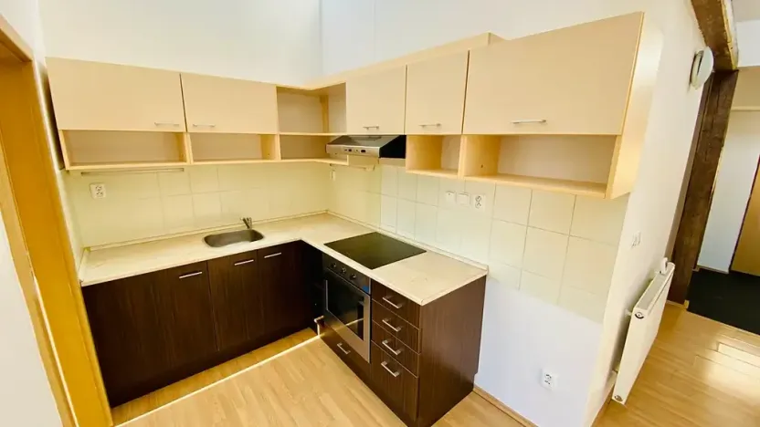Pronájem bytu 2+kk, Brno, Ptašínského, 53 m2
