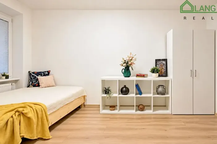 Pronájem bytu 1+kk, Brno, Francouzská, 31 m2