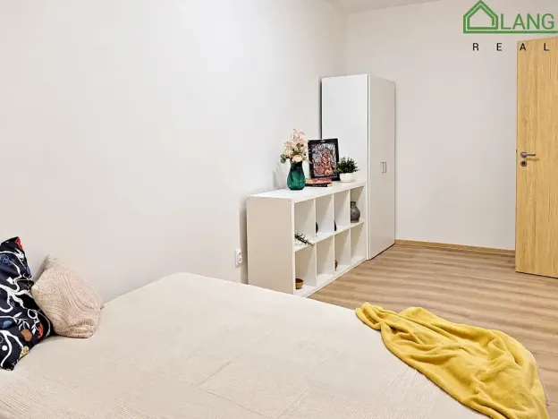 Pronájem bytu 1+kk, Brno, Francouzská, 31 m2