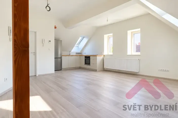Pronájem bytu 2+kk, Praha - Zbraslav, Žitavského, 58 m2