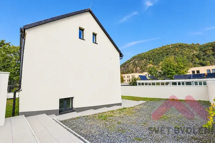 Pronájem bytu 3+1, Praha - Zbraslav, Žitavského, 65 m2