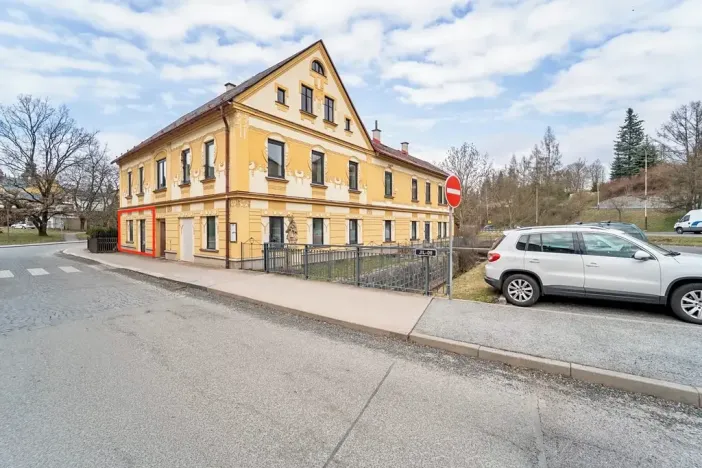 Pronájem obchodního prostoru, Jilemnice, Dolení, 55 m2