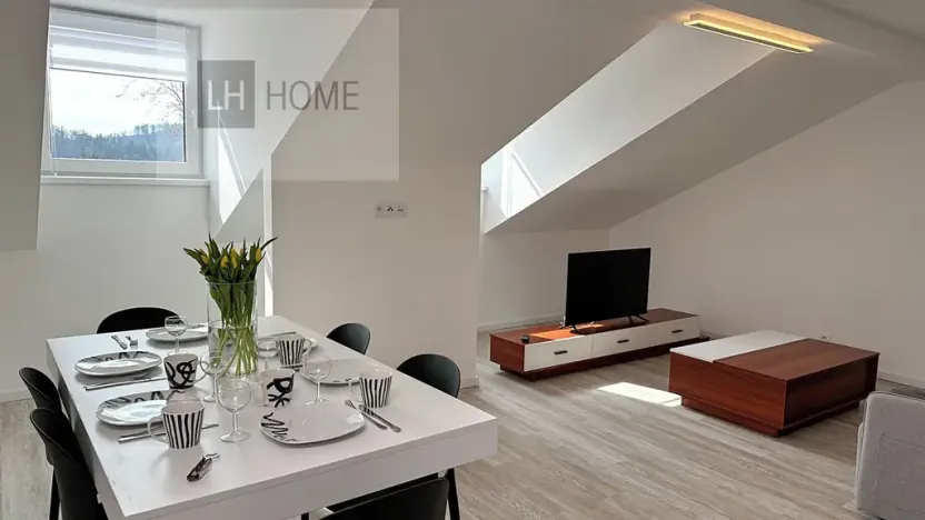 Pronájem bytu 2+kk, Karlovy Vary, 86 m2