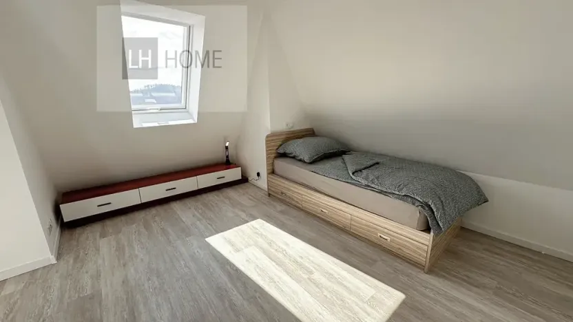Pronájem bytu 4+kk, Karlovy Vary, 98 m2