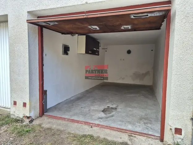 Pronájem garáže, Tábor, Staroklokotská, 18 m2