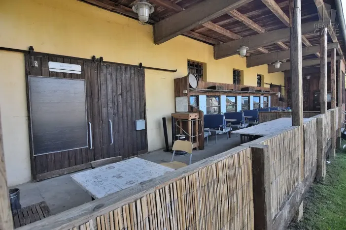 Pronájem restaurace, Čisovice, 181 m2