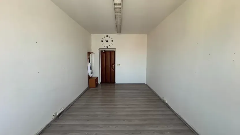 Pronájem komerčního prostoru, 24 m², Husova, Brno-město
