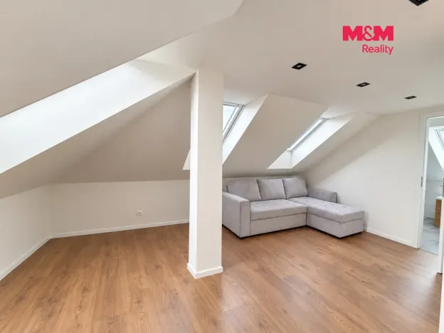 Prodej rodinného domu, Praha - Strašnice, Úvalská, 200 m2