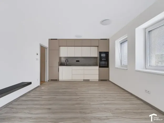 Pronájem bytu 1+kk, Lázně Bohdaneč, Družstevní, 32 m2