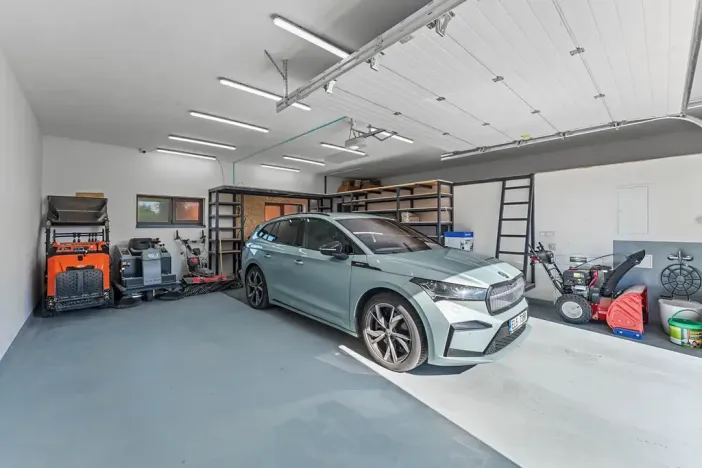 Pronájem kanceláře, Velké Přítočno, 350 m2