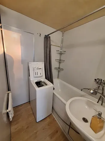 Pronájem bytu 2+1, Praha - Vršovice, Tádžická, 66 m2