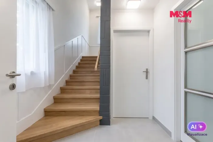 Prodej rodinného domu, Sadská, Pražská, 210 m2