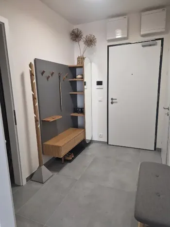 Pronájem bytu 2+kk, Praha, K jezeru, 55 m2
