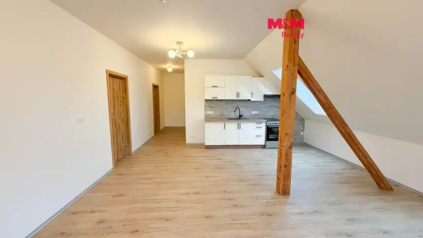 Pronájem bytu 3+kk, Nový Bor, Sklářská, 85 m2