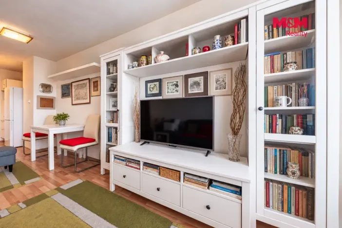 Prodej bytu 2+kk, Praha - Háje, Stříbrského, 42 m2