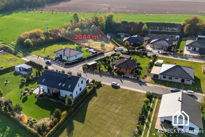 Prodej pozemku pro bydlení, Močovice, 2044 m2