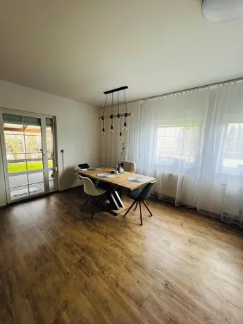 Pronájem rodinného domu, Křenice, V Pálce, 116 m2