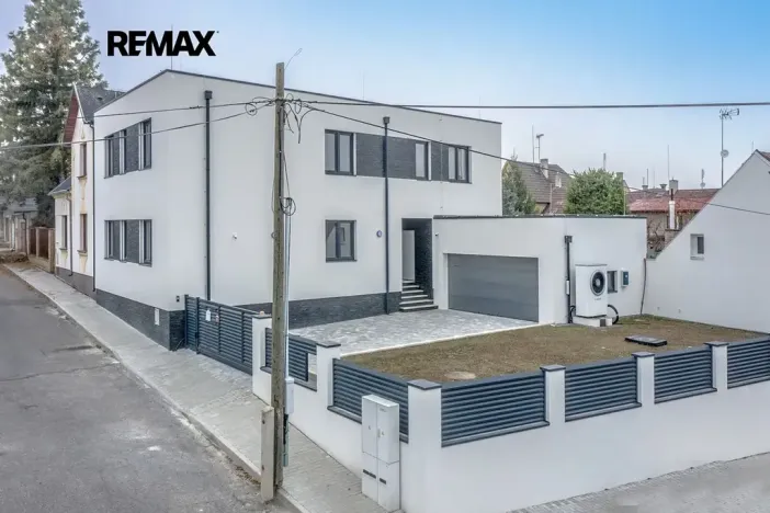 Pronájem bytu 2+kk, Kladno, Veleslavínova, 39 m2