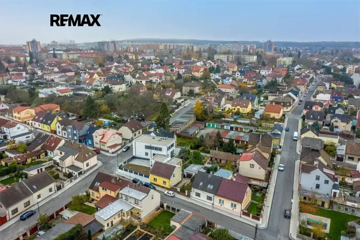 Pronájem bytu 2+kk, Kladno, Veleslavínova, 39 m2