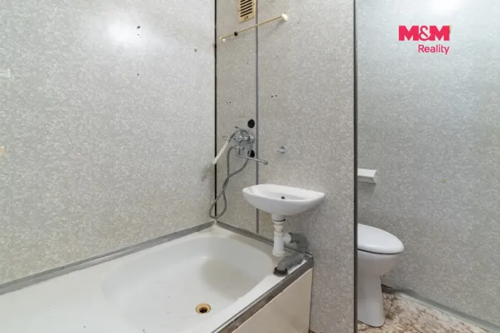 Prodej bytu 1+1, Aš, Hlavní, 36 m2