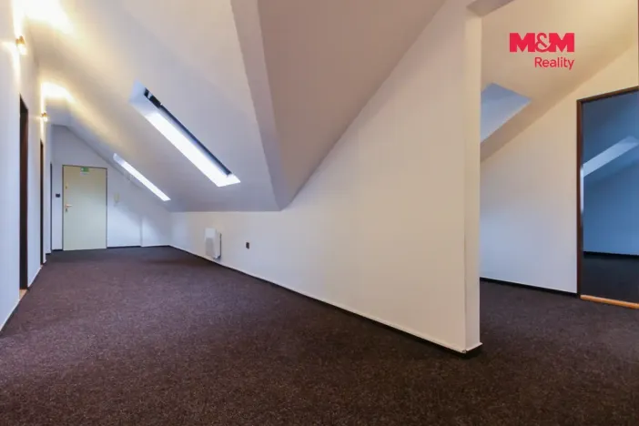 Pronájem kanceláře, Jeseník, nám. Svobody, 40 m2