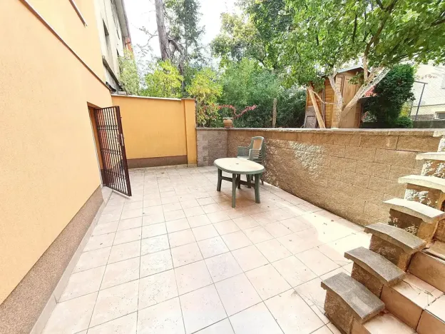 Pronájem bytu 2+kk, Praha - Záběhlice, náměstí Mezi zahrádkami, 85 m2