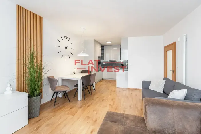 Prodej bytu 2+kk, Praha - Břevnov, Ve Střešovičkách, 57 m2