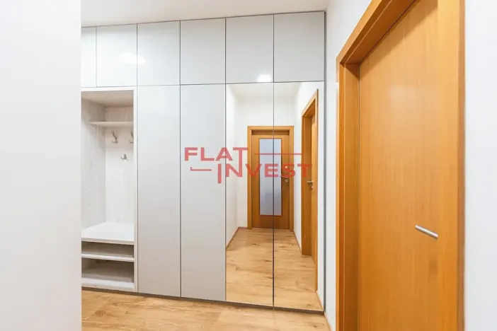 Prodej bytu 2+kk, Praha - Břevnov, Ve Střešovičkách, 57 m2