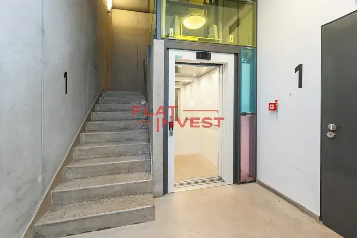 Prodej bytu 2+kk, Praha - Břevnov, Ve Střešovičkách, 57 m2