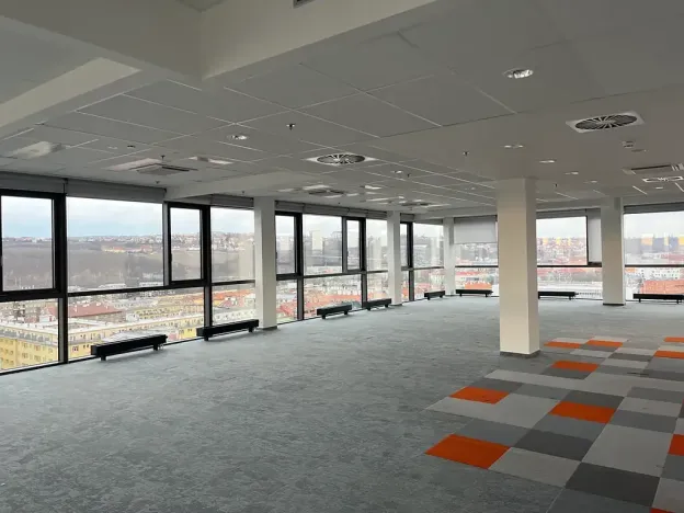 Pronájem kanceláře, Praha - Libeň, Českomoravská, 640 m2