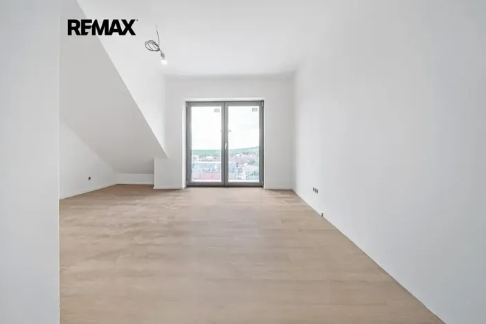 Prodej bytu 3+kk, Moravany, Květná, 108 m2