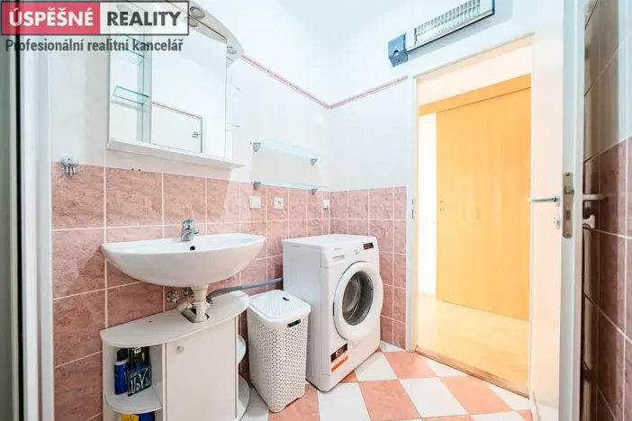 Prodej bytu 1+kk, Praha - Stodůlky, Rotavská, 42 m2