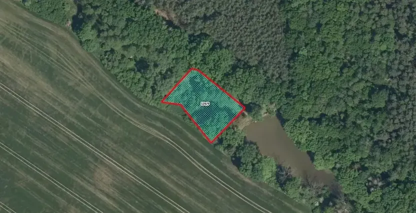 Prodej pozemku, 1530 m², Valy
