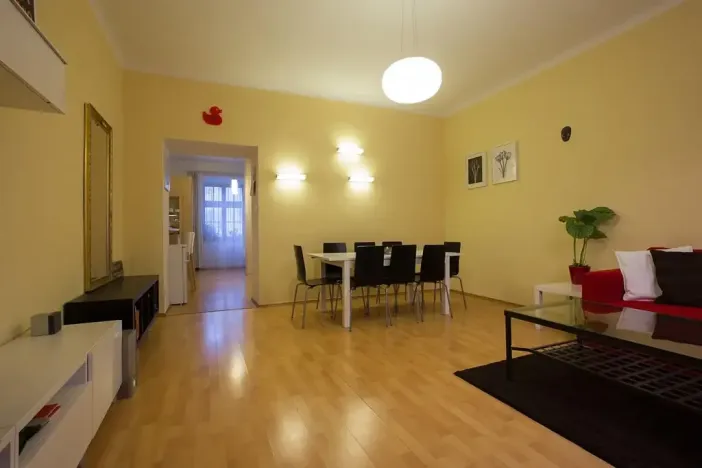 Pronájem bytu 2+kk, Praha - Holešovice, U průhonu, 50 m2
