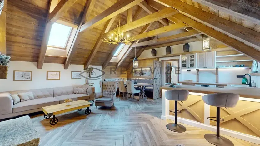 Prodej apartmánu, Lipí, 155 m2