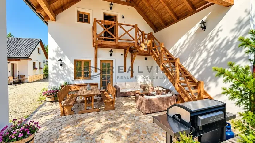 Prodej apartmánu, Lipí, 155 m2