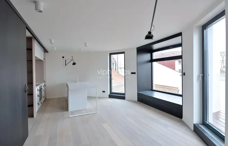 Pronájem bytu 2+kk, Praha - Vinohrady, náměstí Jiřího z Poděbrad, 60 m2