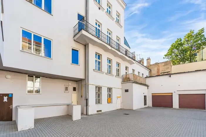 Prodej bytu 2+kk, Praha - Vinohrady, Bělehradská, 45 m2