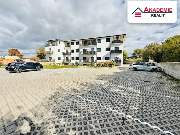 Prodej bytu 2+kk, Rostěnice-Zvonovice, 56 m2