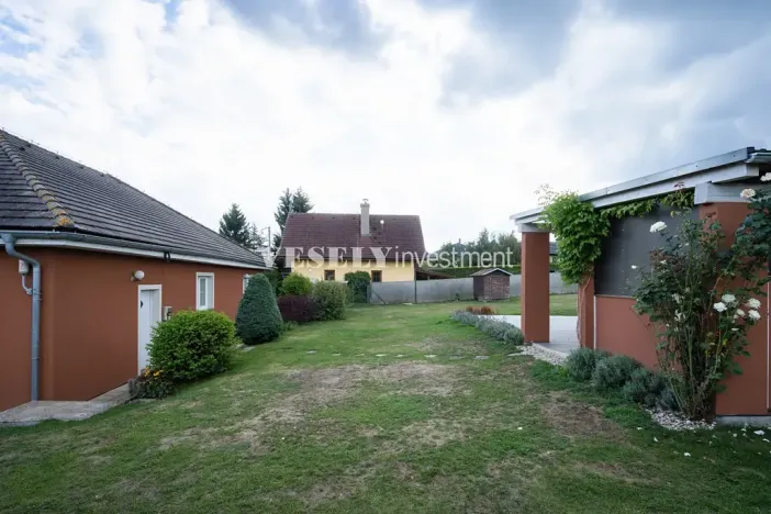 Prodej rodinného domu, Křtěnov, 200 m2